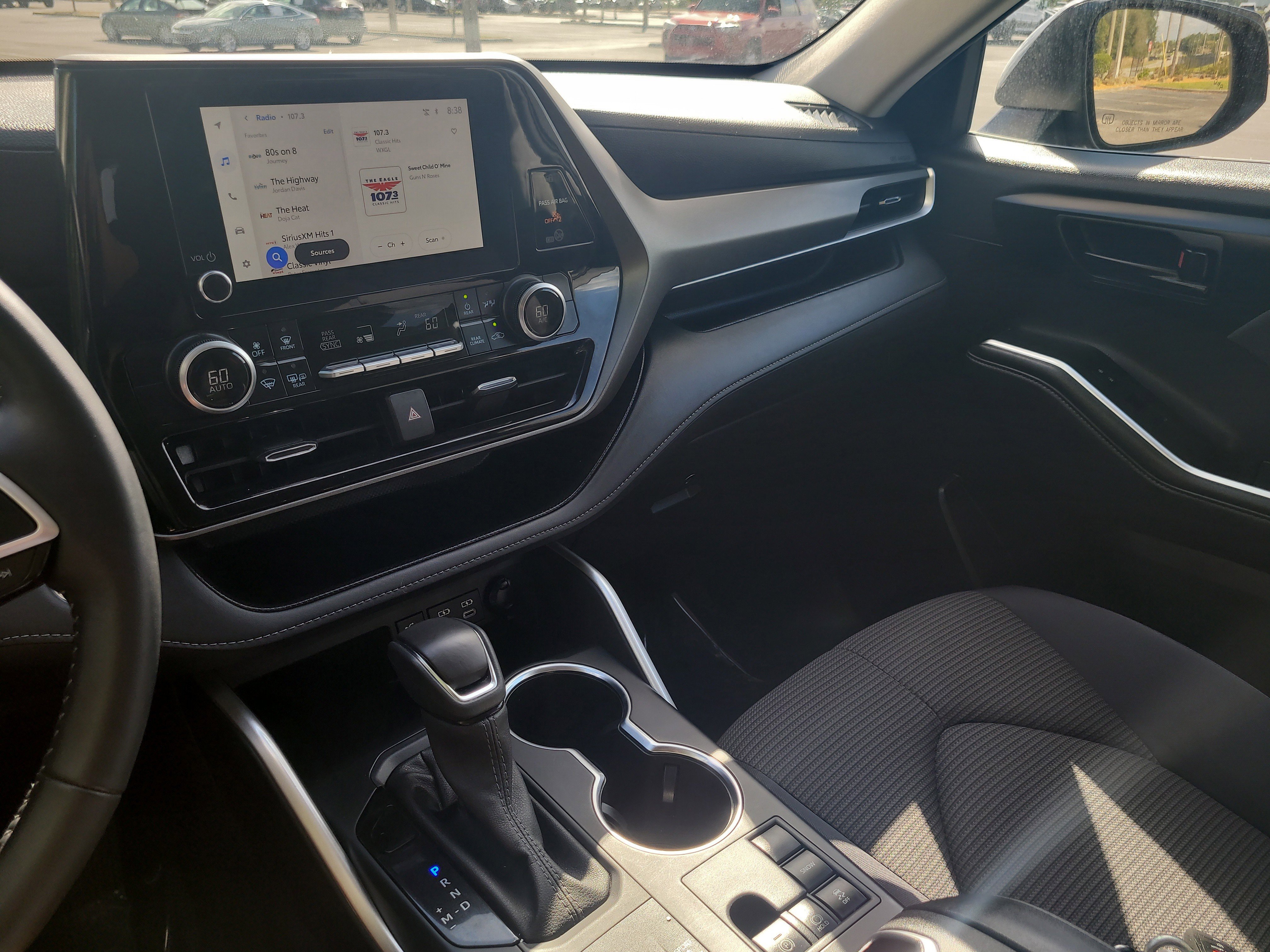 Certified 2025 Toyota Highlander LE image 24