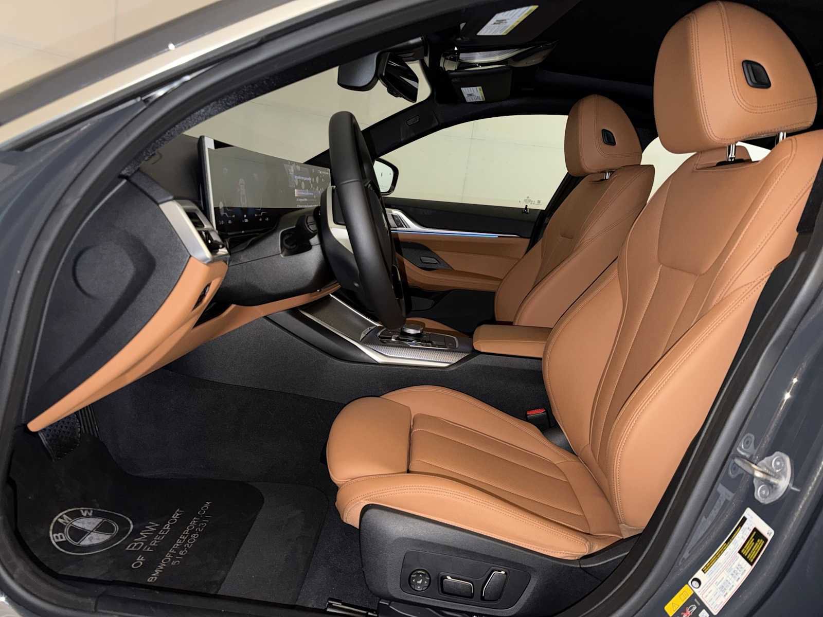 Used 2025 BMW i4 eDrive40 w/ Premium Package image 9