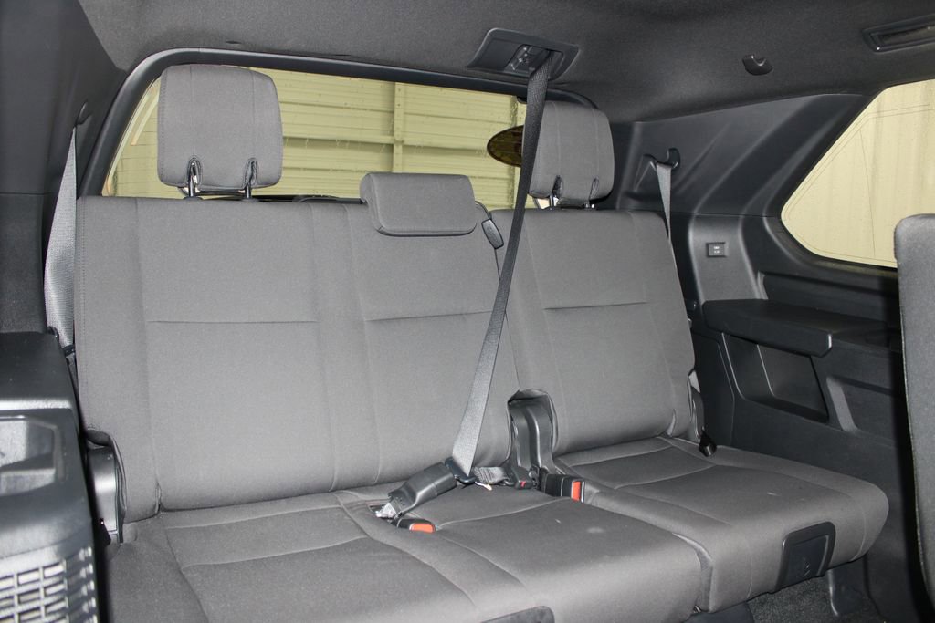 Used 2025 Toyota Sequoia SR5 AWD/4WD image 32