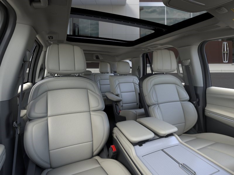 New 2026 Lincoln Navigator Reserve AWD/4WD image 10