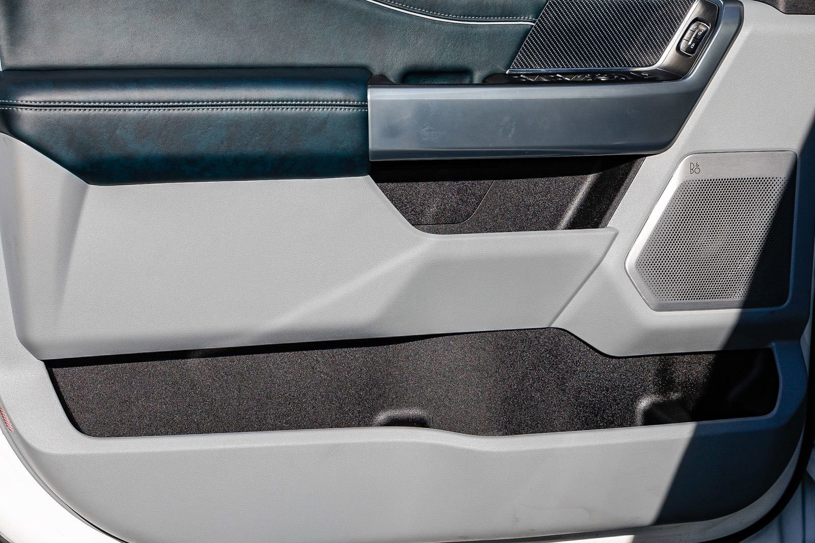 Used 2024 Ford F450 Limited w/ FX4 Off-Road Package image 21