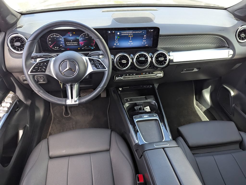 Used 2025 Mercedes-Benz GLB 250 image 24
