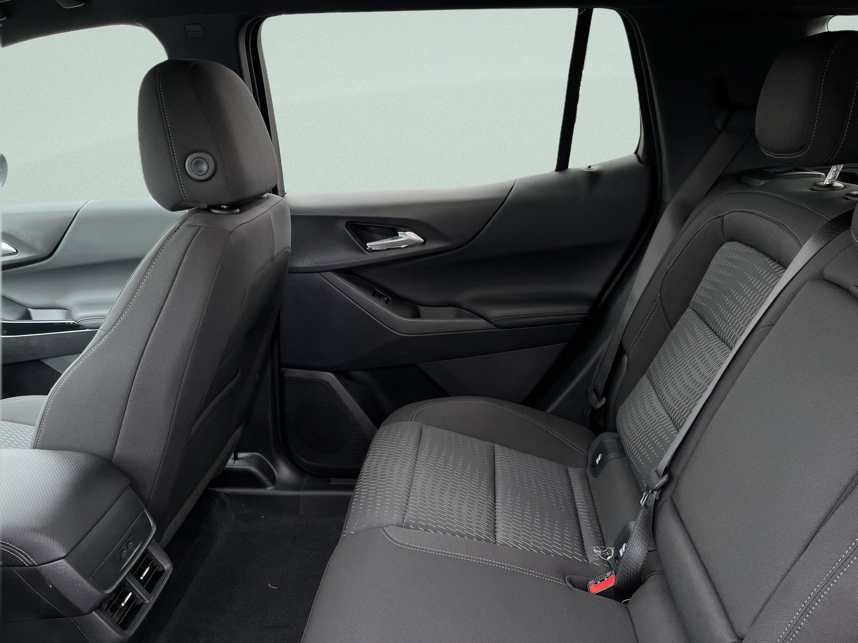 New 2026 Chevrolet Equinox LT image 23