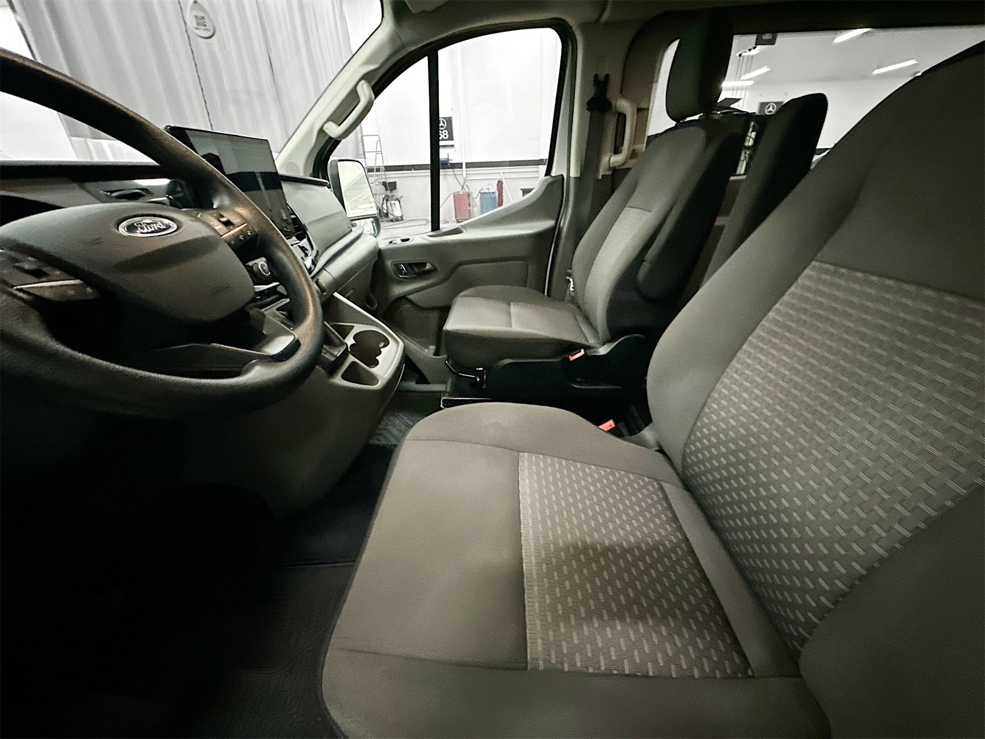 Used 2023 Ford Transit 350 XLT image 20