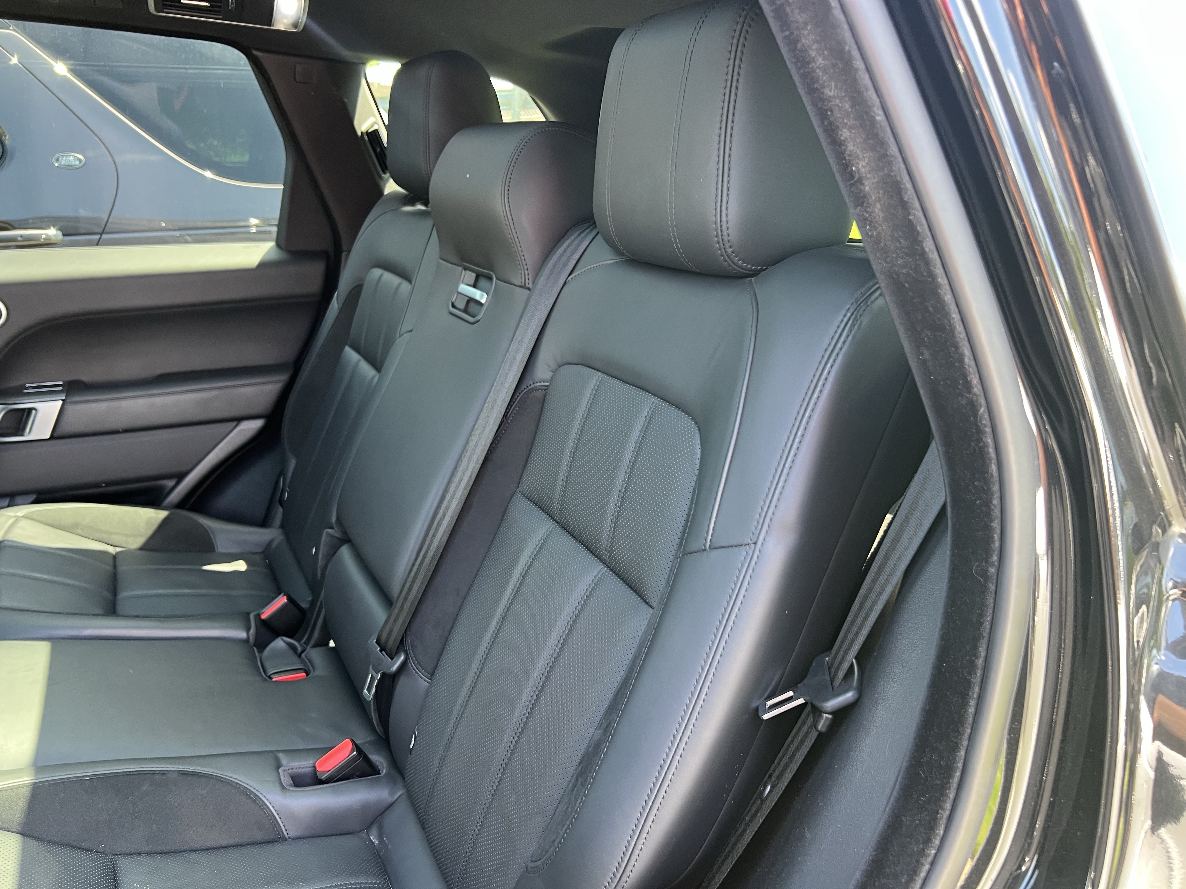 Used 2021 Land Rover Range Rover Sport HST AWD/4WD image 25