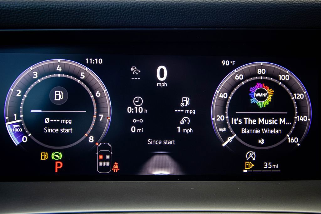 New 2026 Volkswagen Tiguan SE R-Line FWD image 40