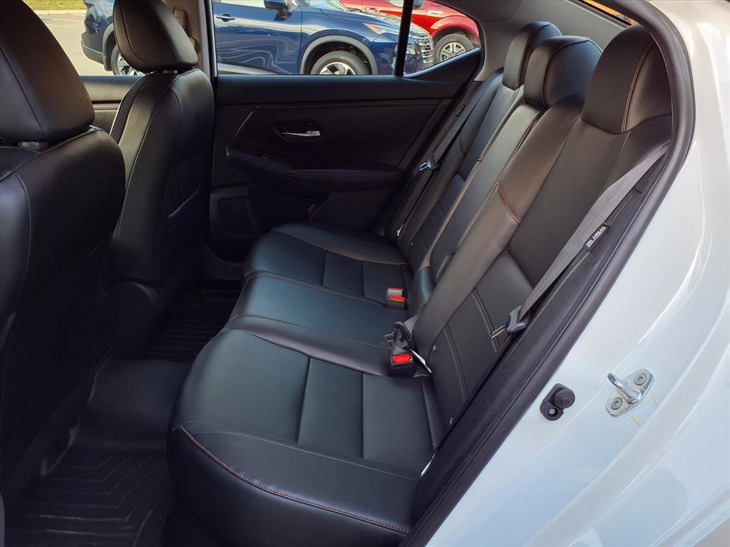 Used 2024 Nissan Sentra SR w/ SR Premium Package image 11