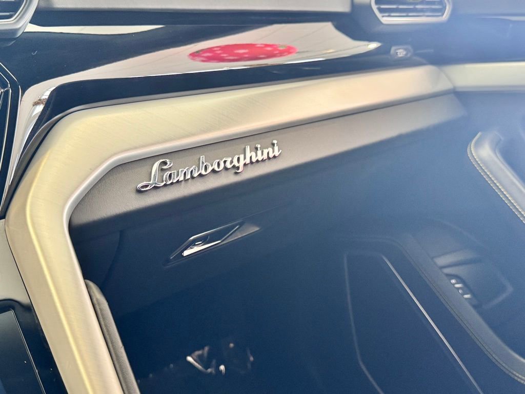 Used 2021 Lamborghini Urus image 55