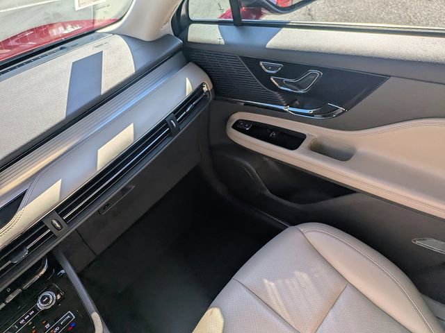 Used 2022 Lincoln Corsair AWD w/ Equipment Group 101A image 17