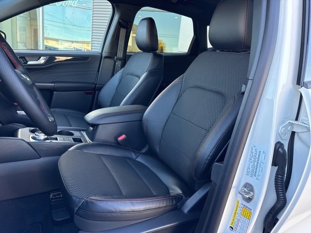 New 2026 Ford Escape ST-Line Select image 18