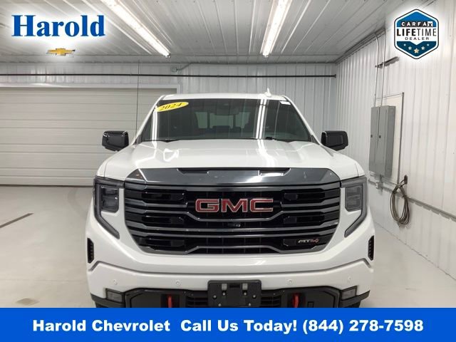 Used 2024 GMC Sierra 1500 AT4 w/ AT4 Preferred Package image 2