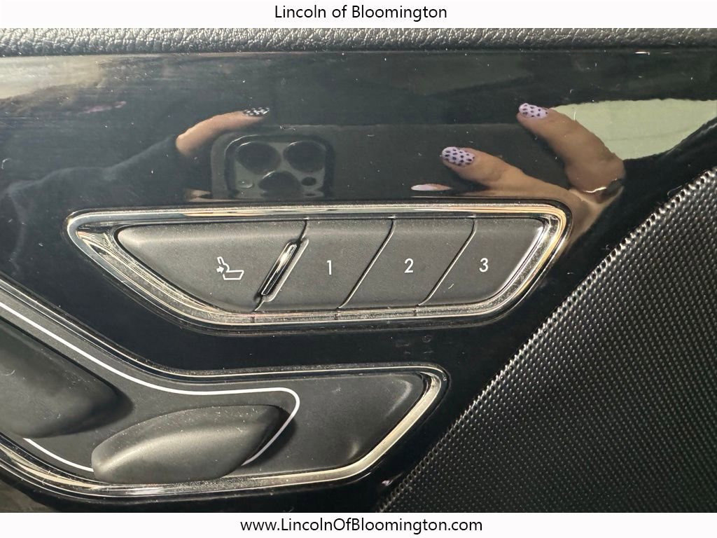 Certified 2022 Lincoln Aviator Reserve w/ Elements Package Plus image 38