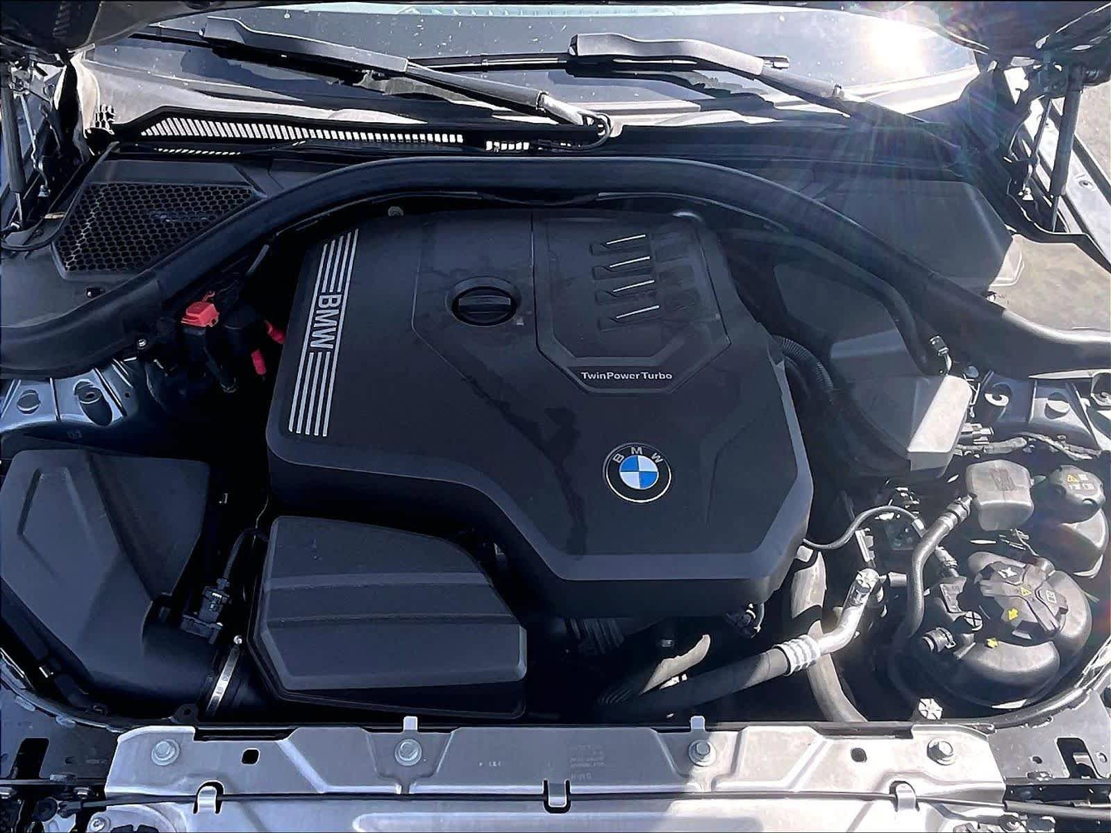 Used 2025 BMW 230i Coupe w/ Premium Package RWD image 12