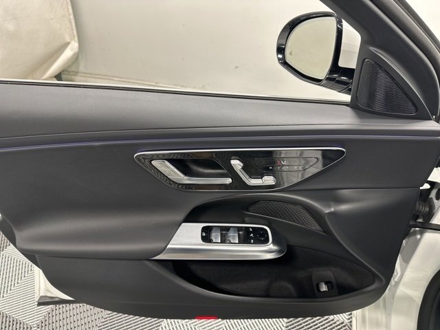 Used 2025 Mercedes-Benz E 350 4MATIC Sedan image 15