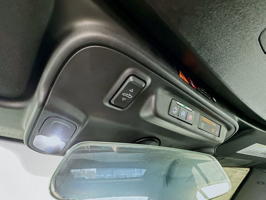 Used 2024 Chevrolet Camaro LT w/ Technology Package image 21