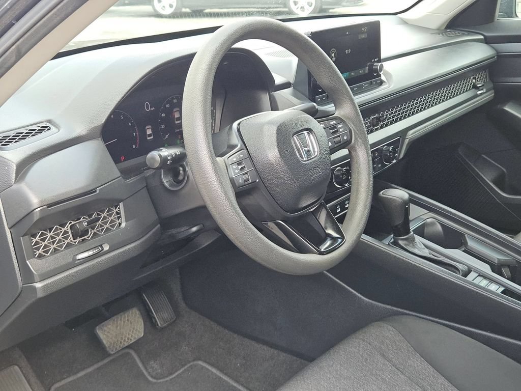 Used 2025 Honda Accord LX image 13