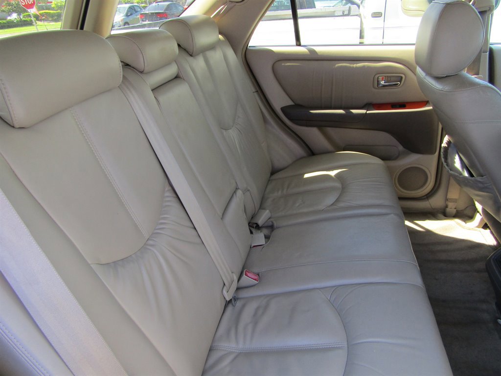 Used 2002 Lexus RX 300 image 6