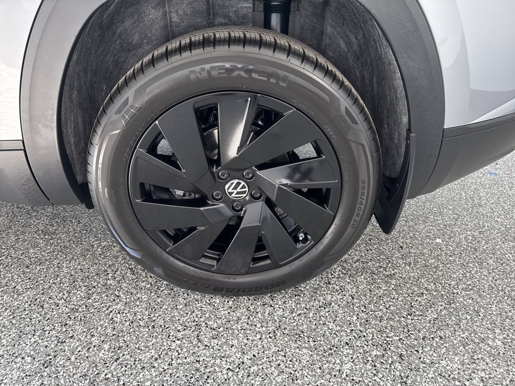 New 2026 Volkswagen Atlas Cross Sport SE AWD/4WD image 37