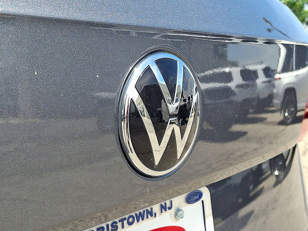 Used 2022 Volkswagen Taos SEL w/ Panoramic Sunroof Package AWD/4WD image 30