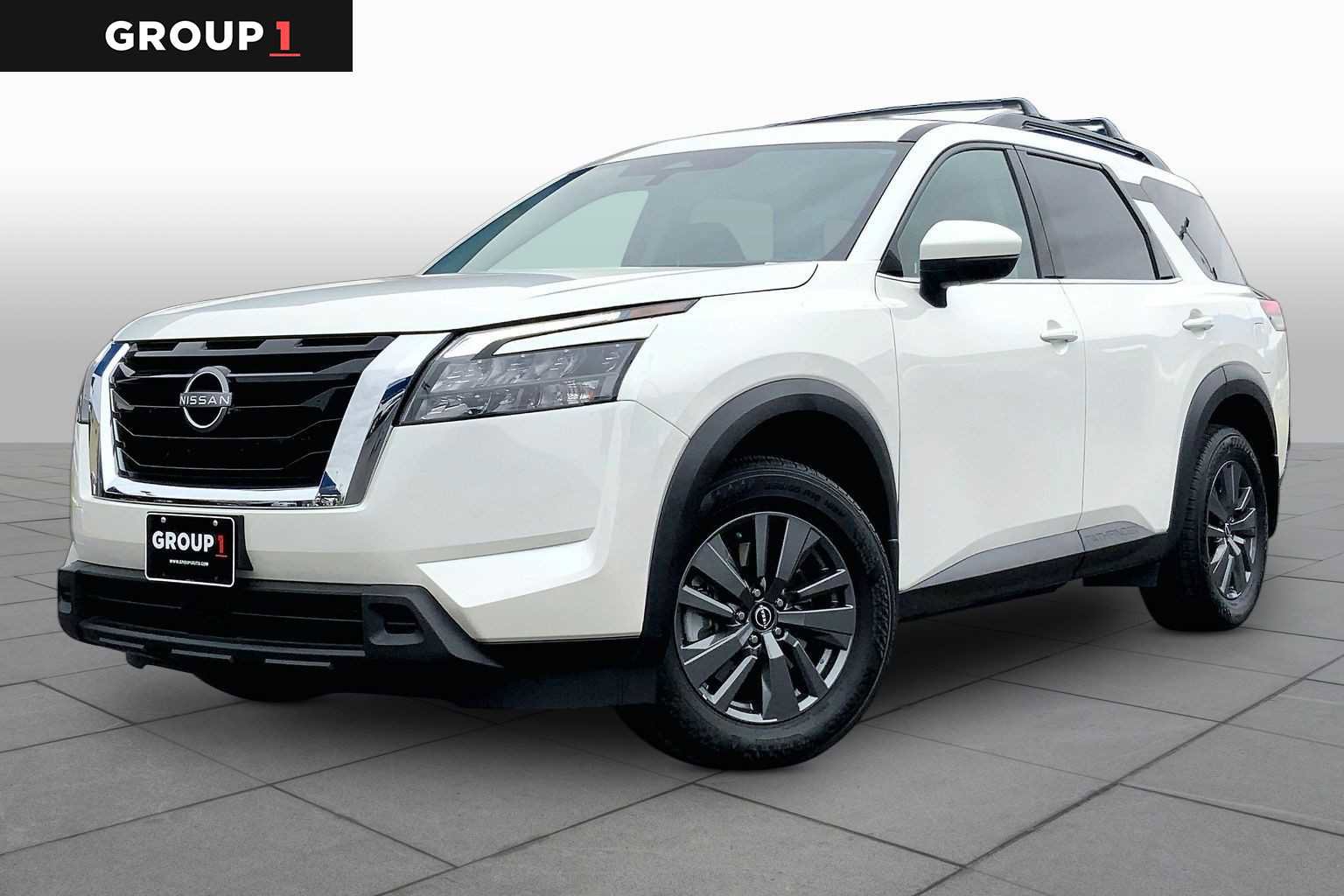 Used 2024 Nissan Pathfinder SV