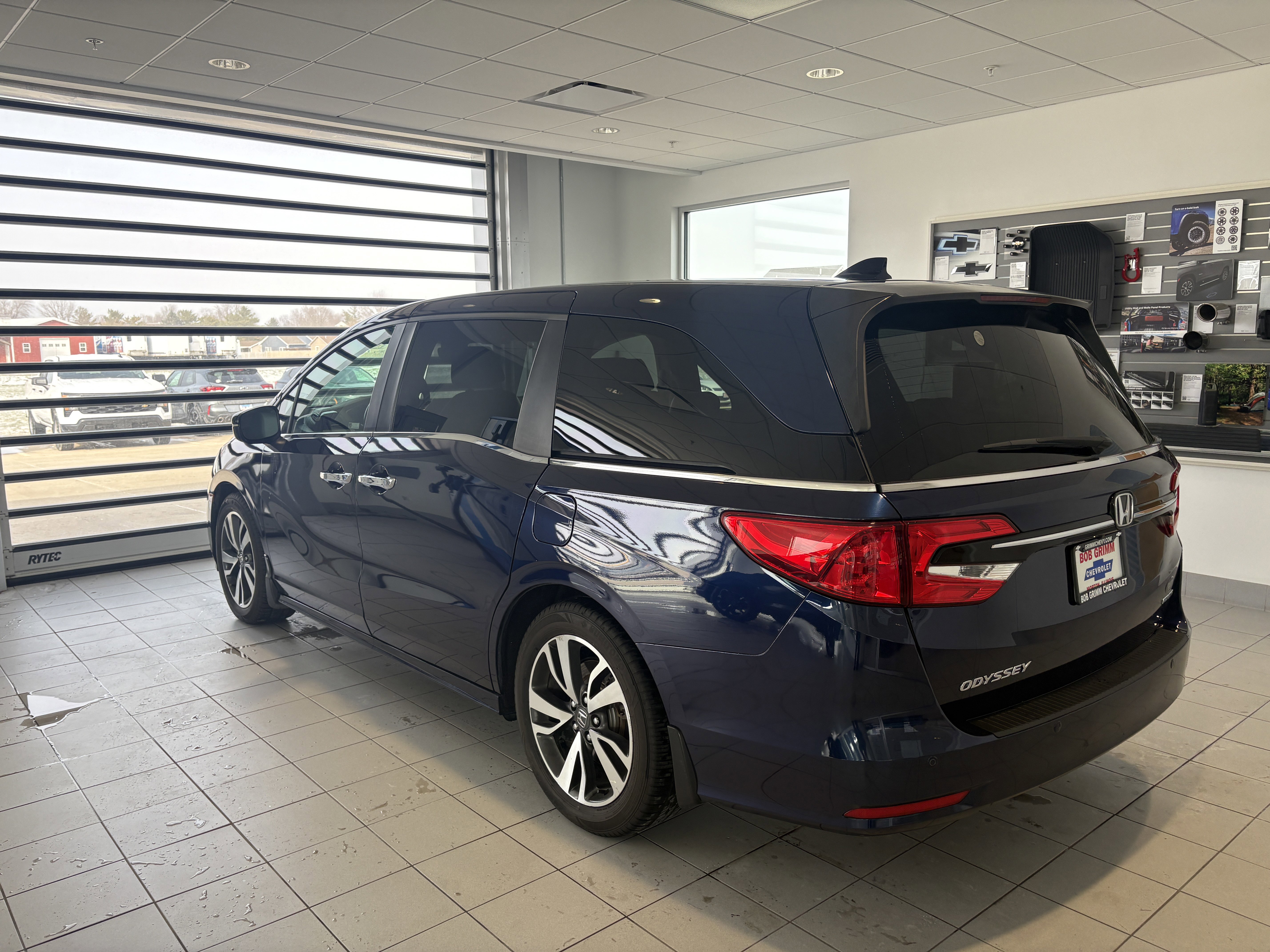 Used 2021 Honda Odyssey Touring image 3