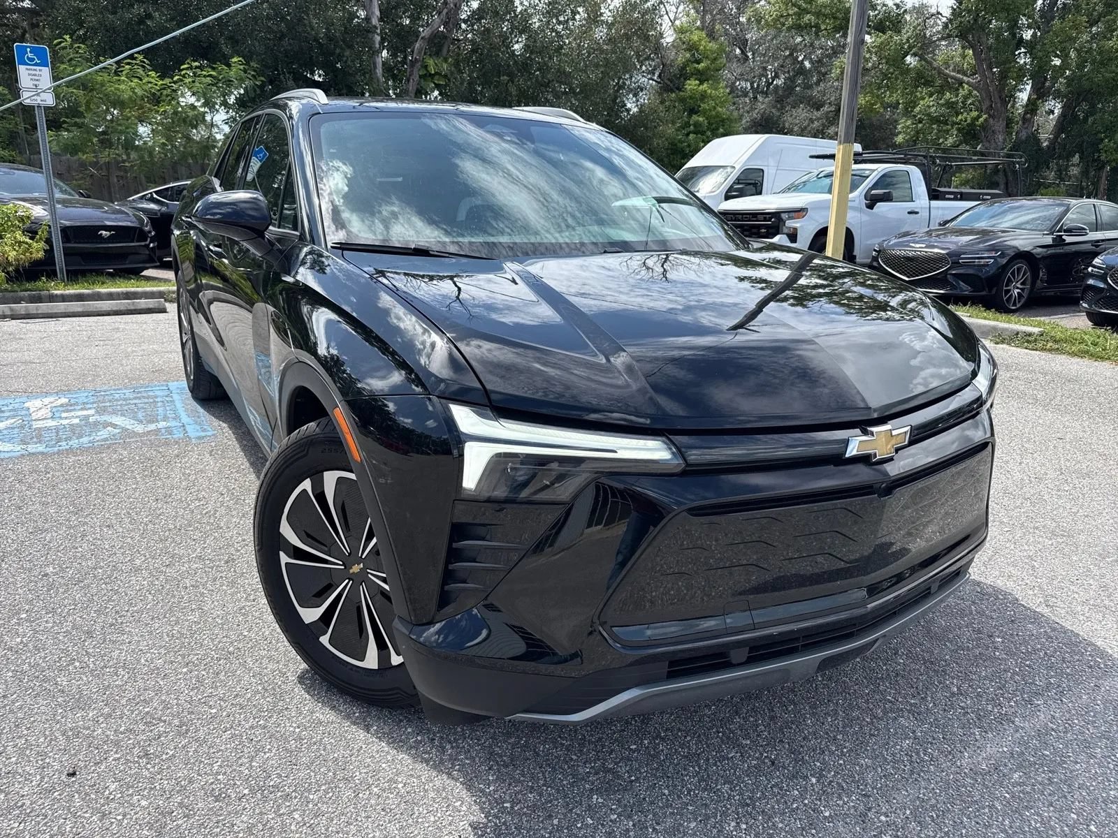 Used 2024 Chevrolet Blazer EV LT AWD/4WD image 4