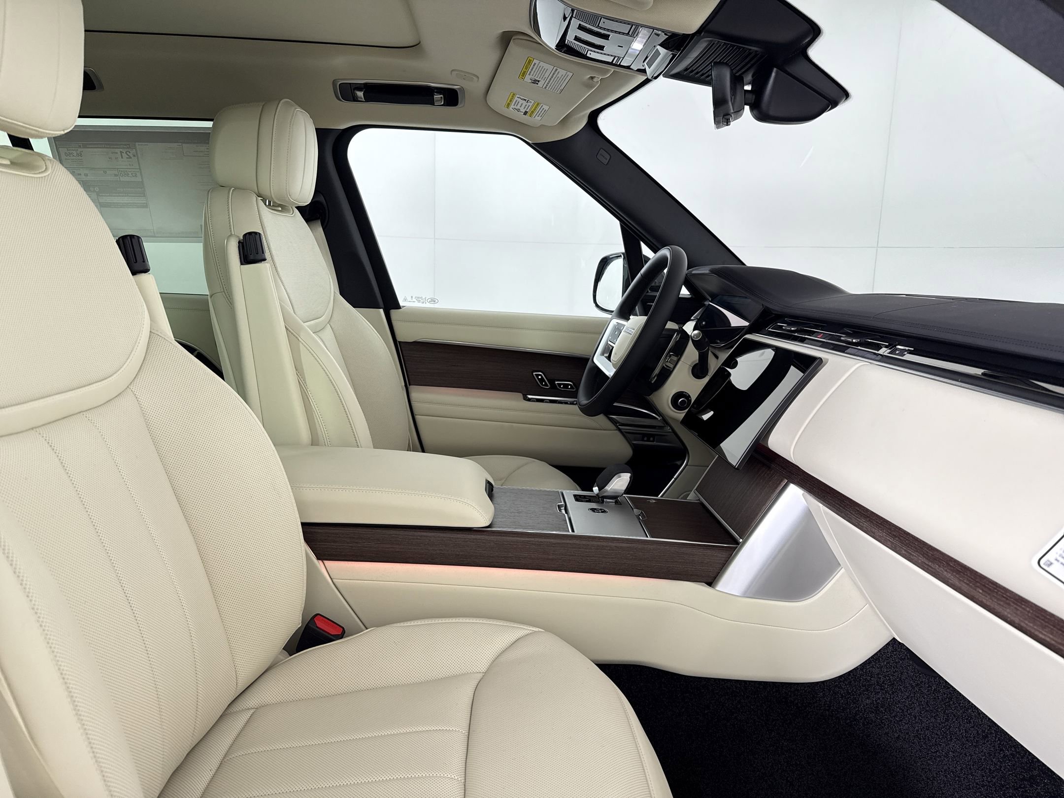 New 2026 Land Rover Range Rover SE AWD/4WD image 28