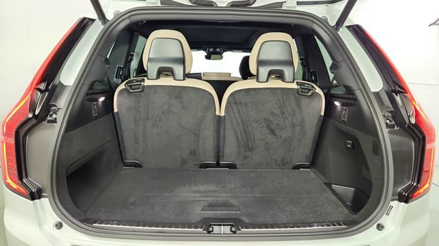New 2026 Volvo XC90 T8 Plus w/ Protection Package AWD/4WD image 40