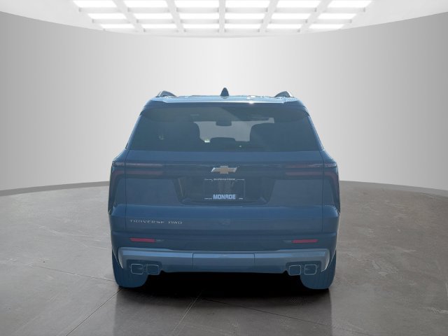 Used 2025 Chevrolet Traverse LT w/ LPO, Floor Liner Package AWD/4WD image 6