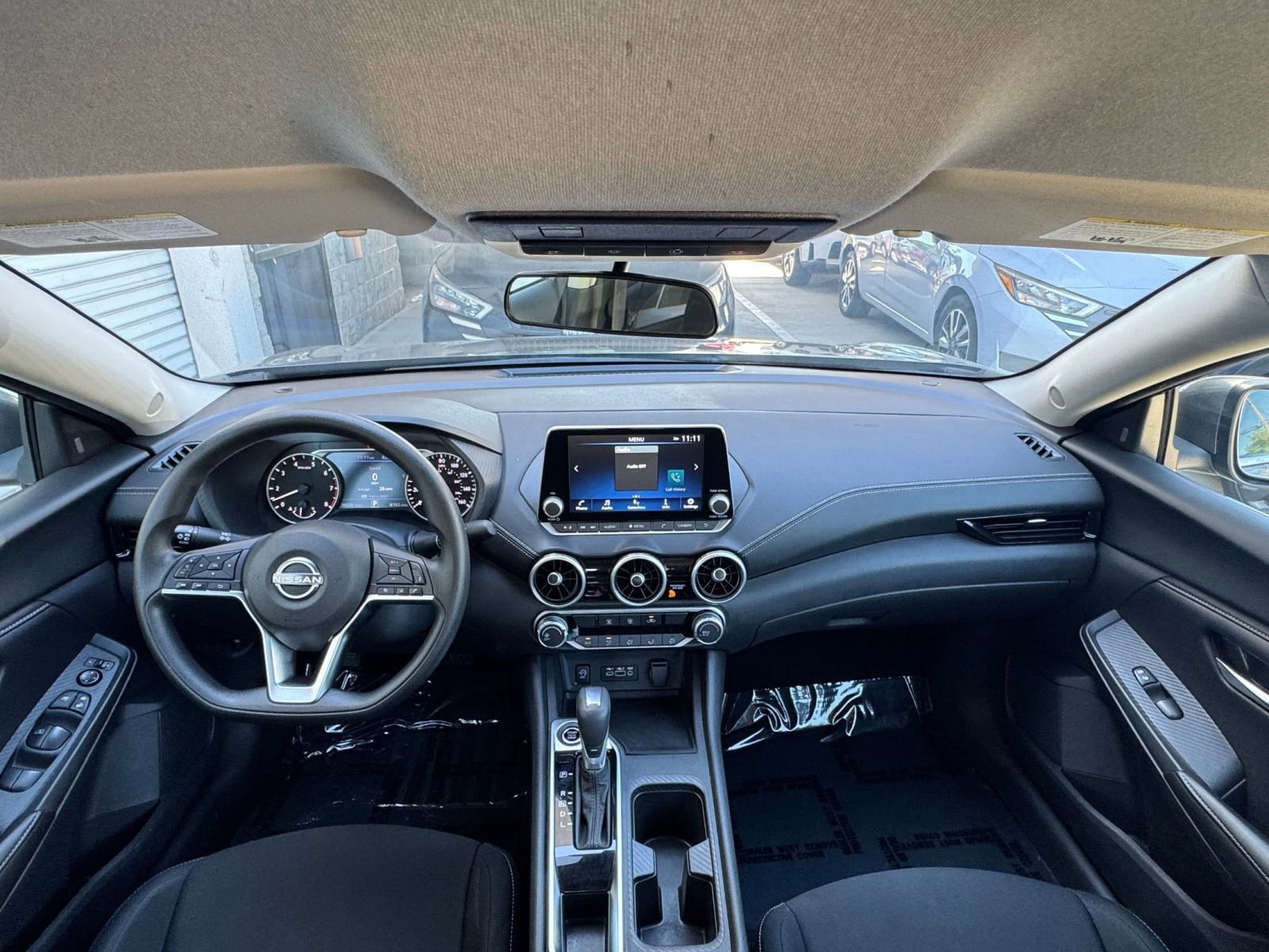 Used 2025 Nissan Sentra SV FWD image 32
