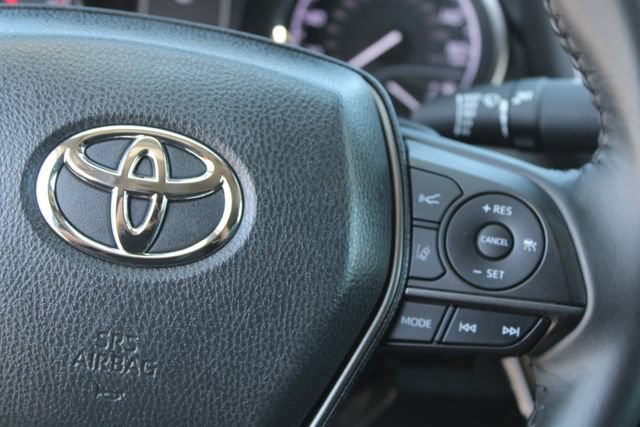 Used 2024 Toyota Camry SE FWD image 17
