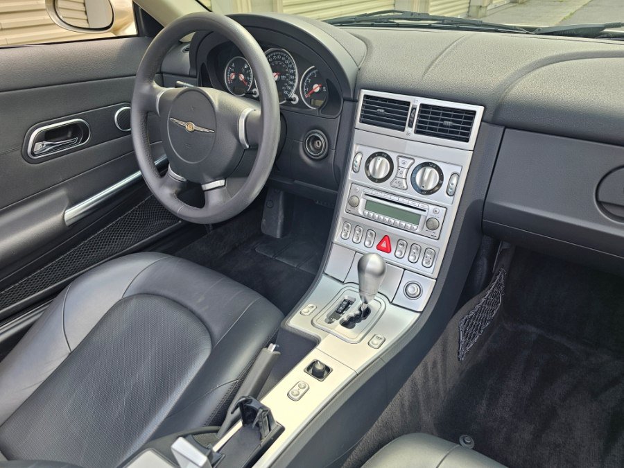 Used 2008 Chrysler Crossfire Limited RWD image 11