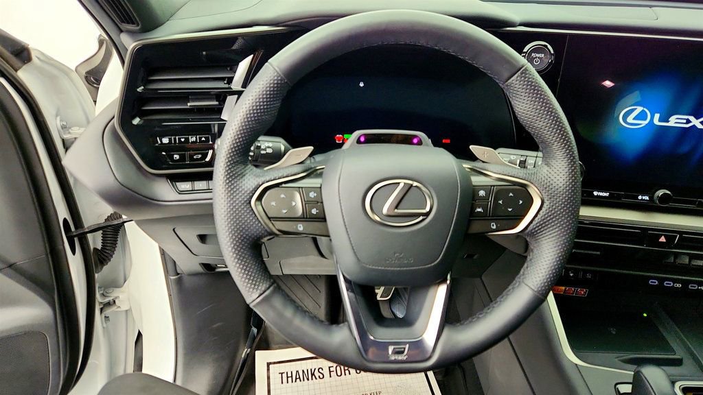 Used 2024 Lexus TX 500h AWD w/ Technology Package image 18