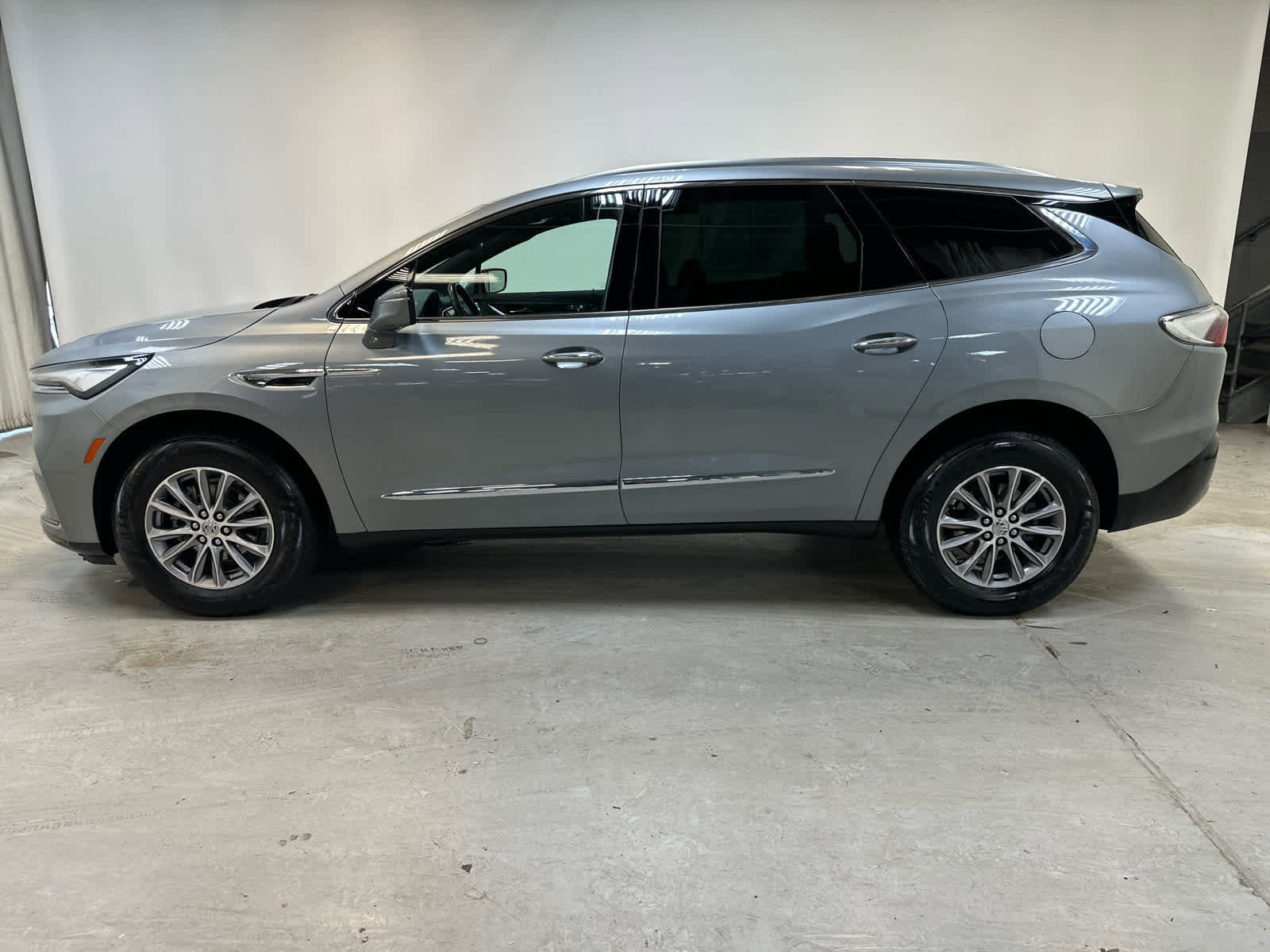 Certified 2023 Buick Enclave Premium w/ Trailering Package, 5000 lbs. image 9