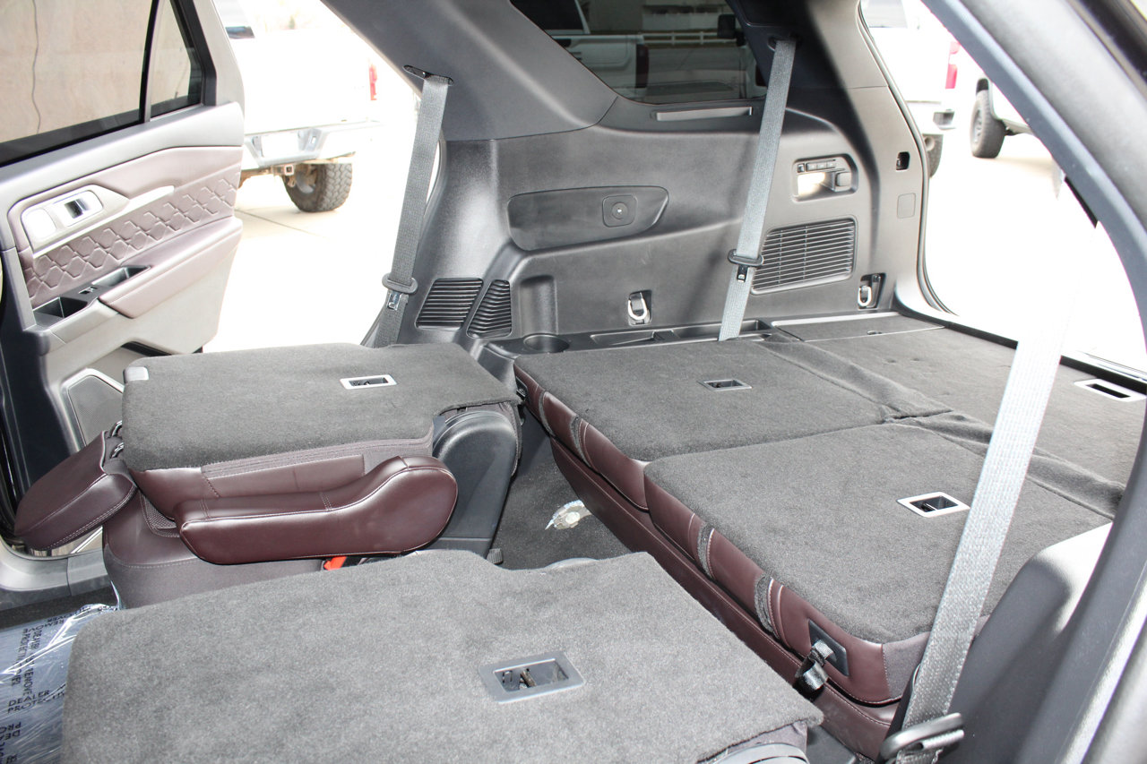 Used 2025 Ford Explorer Platinum w/ LUX Leather Package image 72