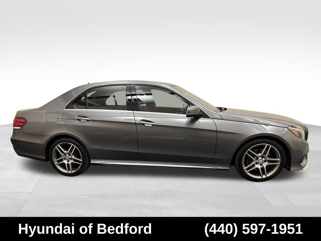 Used 2016 Mercedes-Benz E 350 4MATIC Sedan image 4