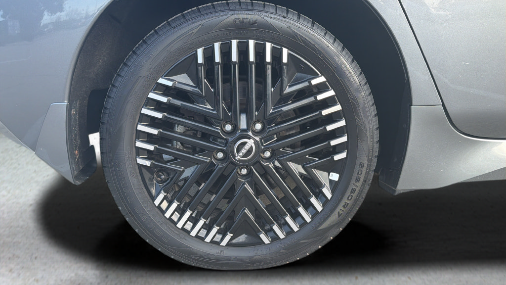 Certified 2025 Nissan Leaf SV Plus FWD image 24