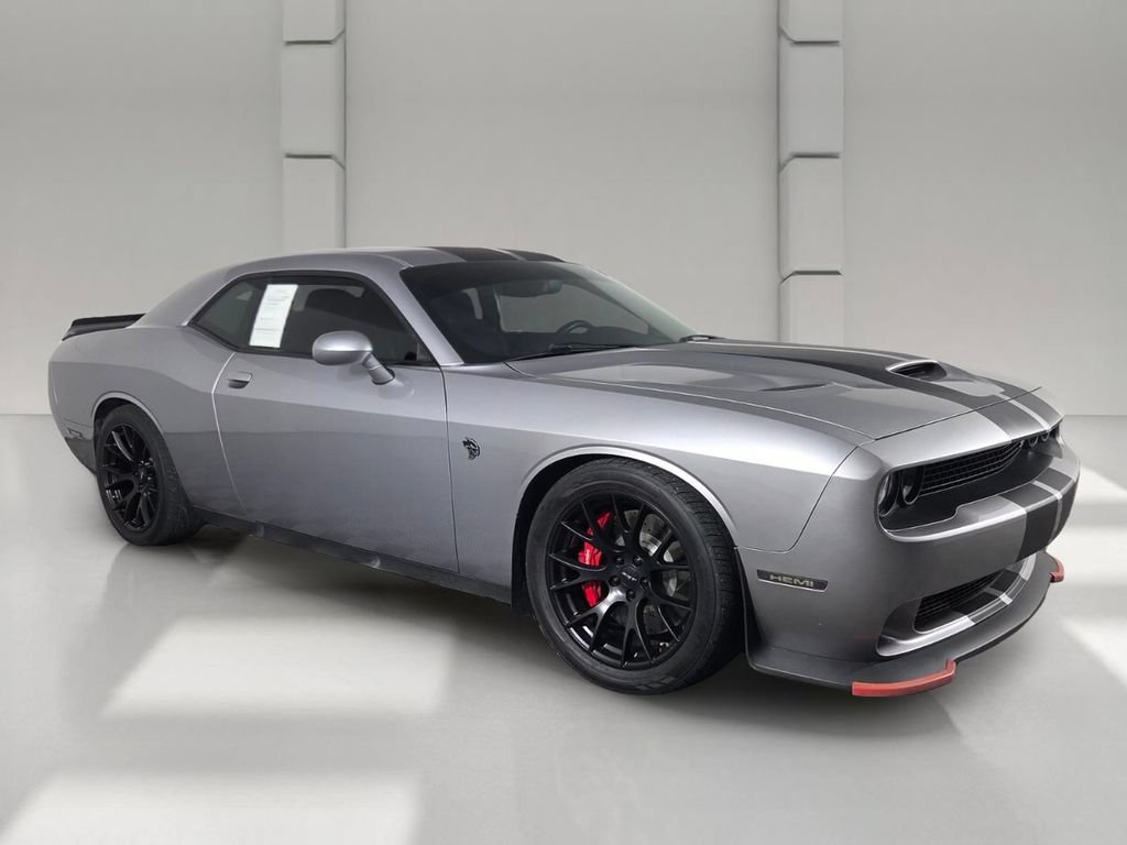 Used 2016 Dodge Challenger SRT Hellcat RWD image 2