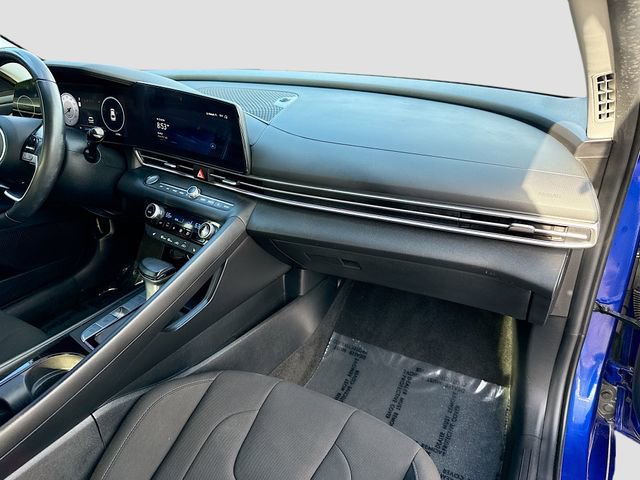 Used 2024 Hyundai Elantra SEL w/ Convenience Package FWD image 27