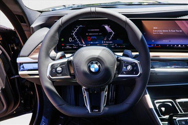 New 2025 BMW 760i xDrive image 13