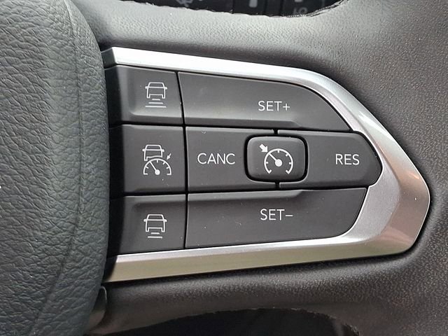 Used 2024 Jeep Compass Limited image 22