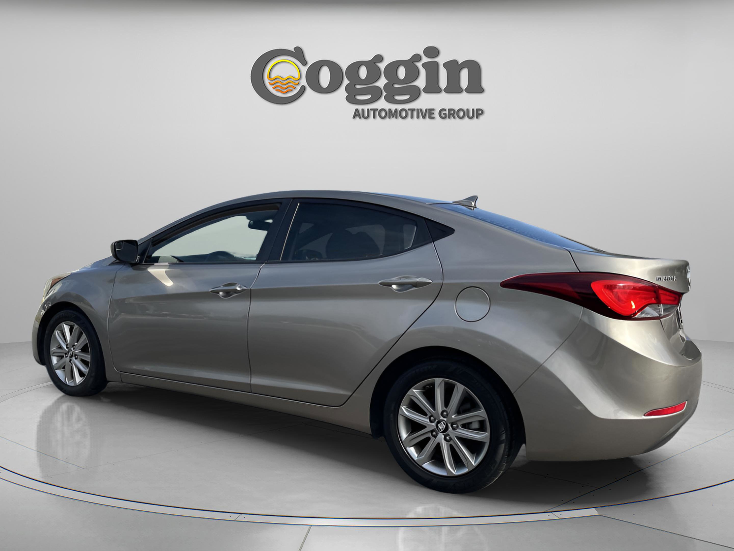 Used 2015 Hyundai Elantra SE w/ Option Group 02 image 4