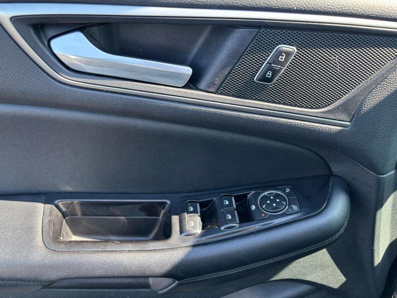 Used 2016 Ford Edge SEL w/ Equipment Group 201A AWD/4WD image 9