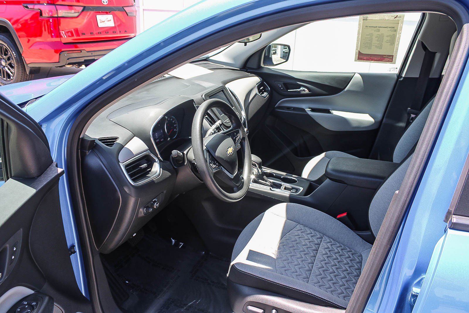 Used 2024 Chevrolet Equinox LS w/ LS Convenience Package FWD image 20