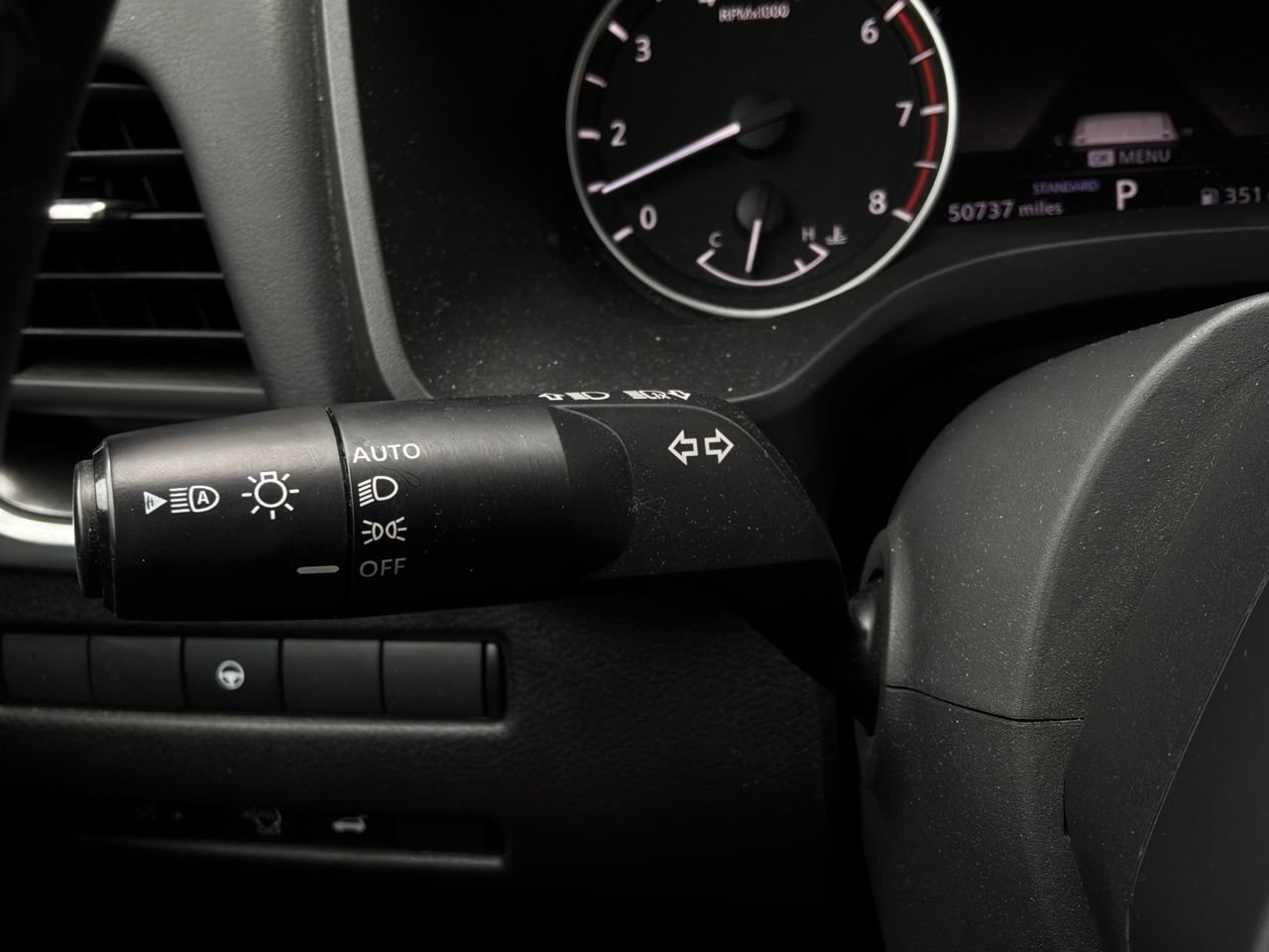 Used 2025 Nissan Rogue SV FWD image 38