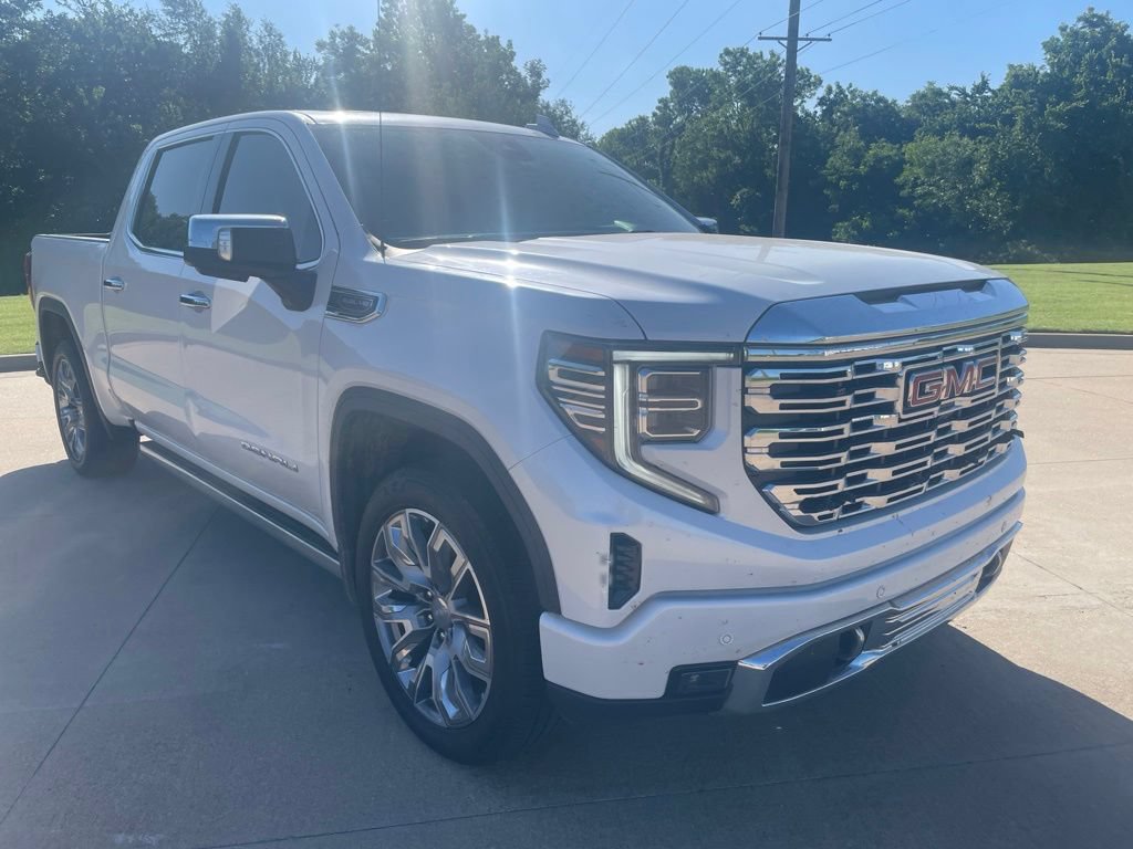 Used 2024 GMC Sierra 1500 Denali w/ Denali Reserve Package AWD/4WD image 3