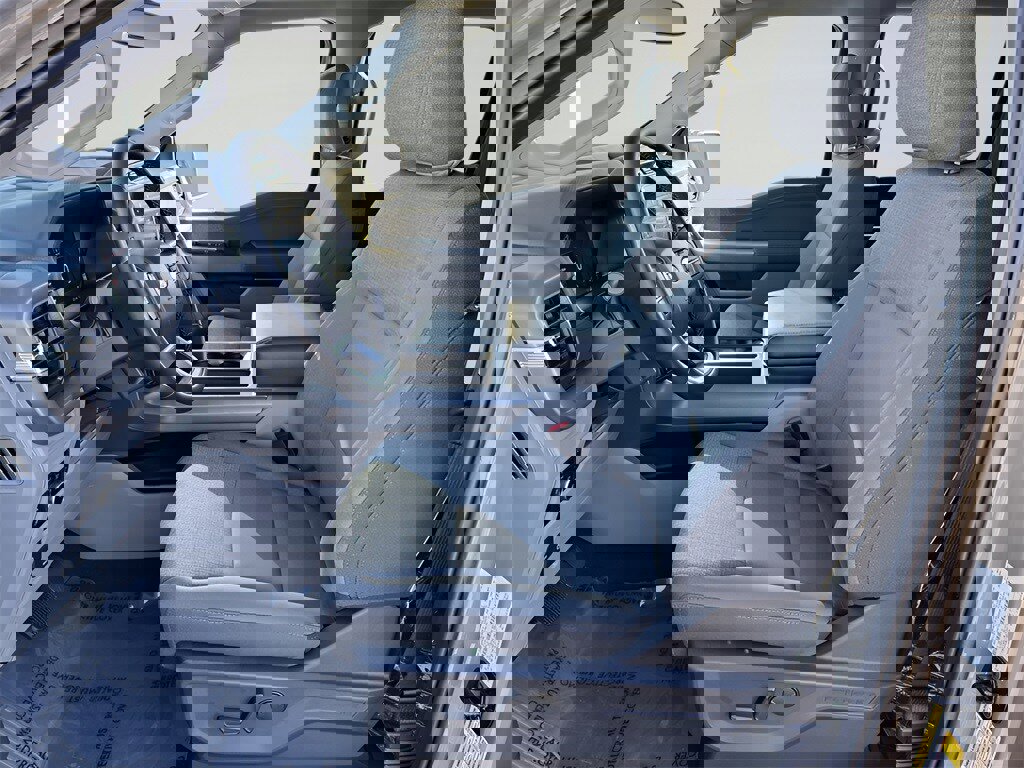 New 2025 Ford F150 XLT w/ Equipment Group 302A MID image 10