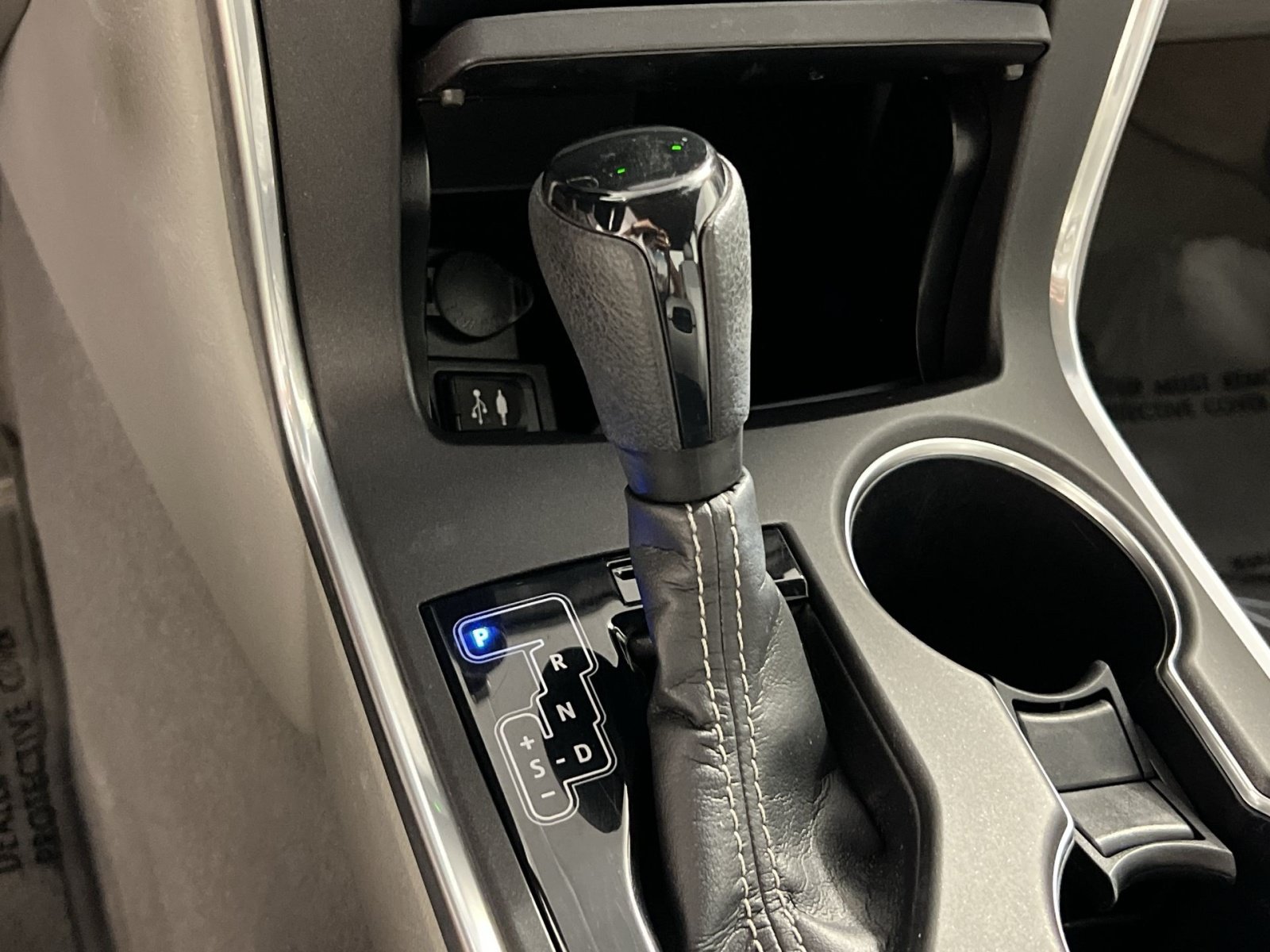 Used 2015 Toyota Camry LE FWD image 22