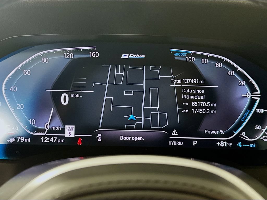 Used 2022 BMW 330e w/ M Sport Package RWD image 12