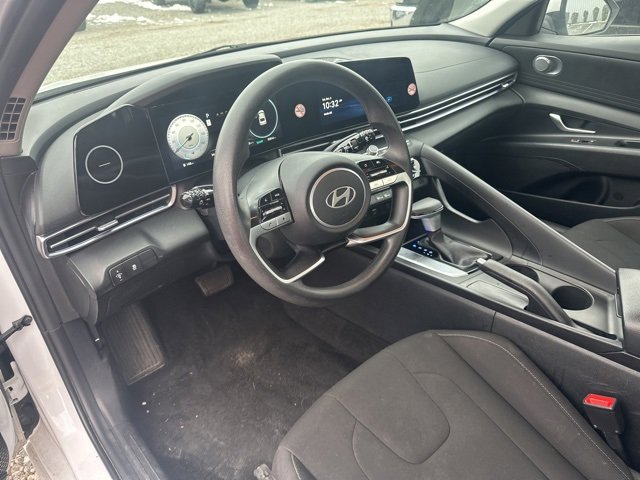 Used 2024 Hyundai Elantra SEL image 9